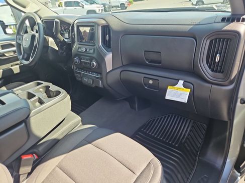 New 2026 Chevrolet Silverado 2500 Custom w/ Custom Value Package AWD/4WD image 29