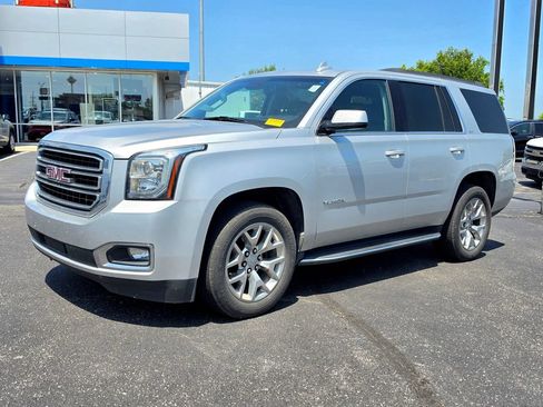 Used 2019 GMC Yukon SLT w/ Open Road Package AWD/4WD image 2