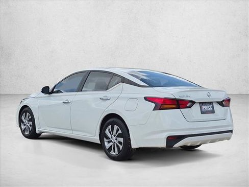 Used 2022 Nissan Altima 2.5 S FWD image 7