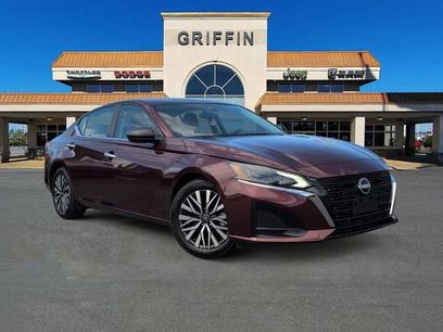 Used 2025 Nissan Altima 2.5 SV