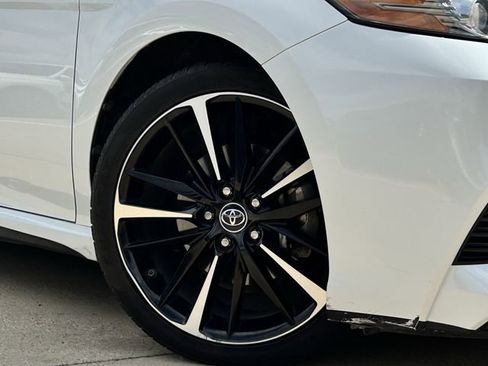 Used 2018 Toyota Camry XSE w/ Driver Assist Package FWD image 10
