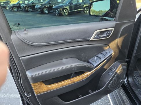 Used 2015 GMC Yukon Denali w/ Premium Package image 17