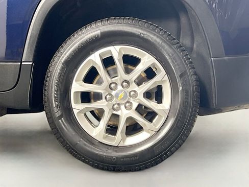 Used 2020 Chevrolet Traverse LT w/ Driver Confidence II Package image 31