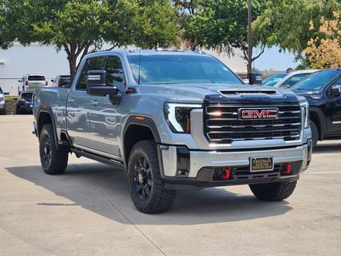 Used 2026 GMC Sierra 3500 AT4 w/ AT4 Premium Plus Package AWD/4WD image 3
