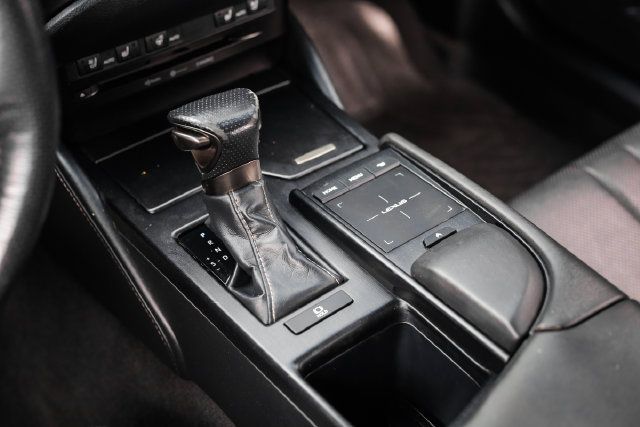 Used 2019 Lexus ES 350 F Sport w/ Accessory Package 2 FWD image 38