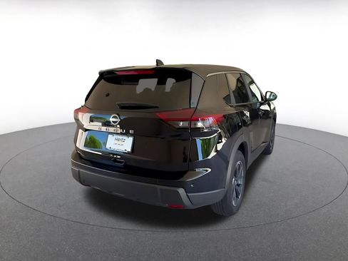 Used 2025 Nissan Rogue SV FWD image 15