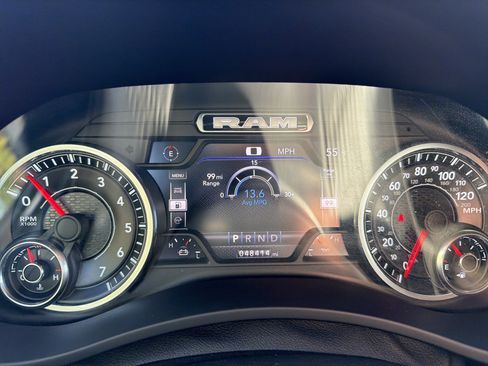 Used 2019 RAM 2500 Laramie image 21