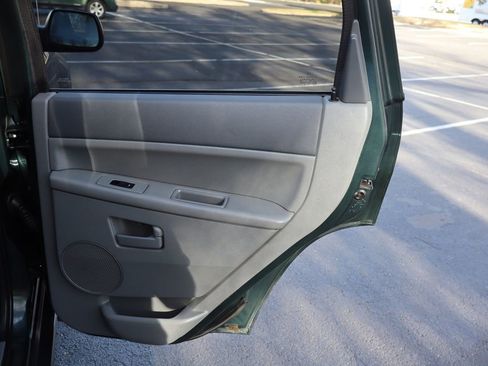 Used 2006 Jeep Grand Cherokee Laredo image 25