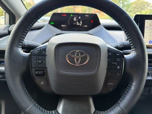 Used 2023 Toyota Prius XLE FWD image 27