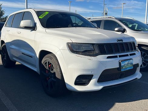 Used 2020 Jeep Grand Cherokee SRT image 3