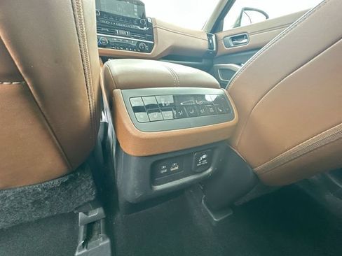 Used 2023 Nissan Pathfinder Platinum AWD/4WD image 25