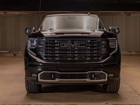Used 2025 GMC Sierra 1500 Denali Ultimate image 2