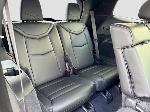 Used 2022 Cadillac XT6 Luxury image 31