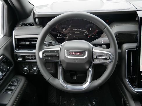 New 2026 GMC Yukon Elevation image 9