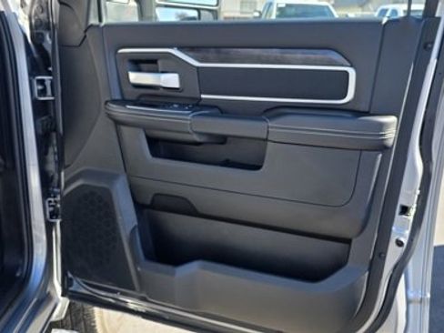 Used 2024 RAM 2500 Big Horn image 14