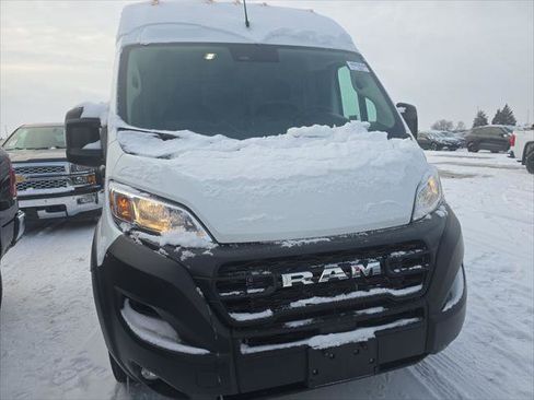 Used 2025 RAM ProMaster 3500 w/ Convenience Group image 3