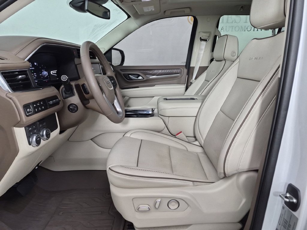 Certified 2023 GMC Yukon Denali AWD/4WD image 16