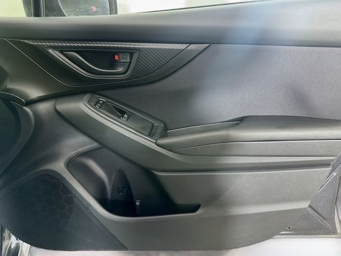 Used 2018 Subaru Crosstrek 2.0i Premium AWD/4WD image 29