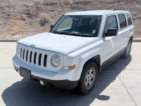 Used 2016 Jeep Patriot Sport w/ Power Value Group FWD image 1