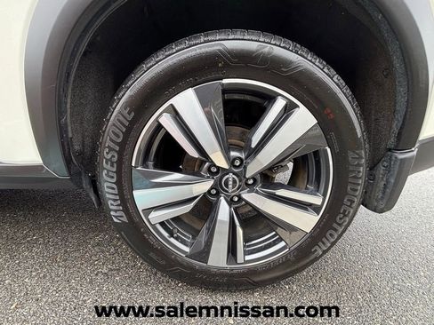 Certified 2023 Nissan Rogue SL w/ SL Premium Package AWD/4WD image 22