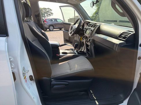 Used 2019 Toyota 4Runner SR5 RWD image 20
