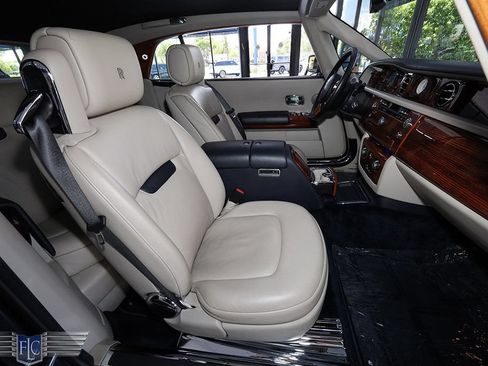 Used 2009 Rolls-Royce Phantom Coupe RWD image 19