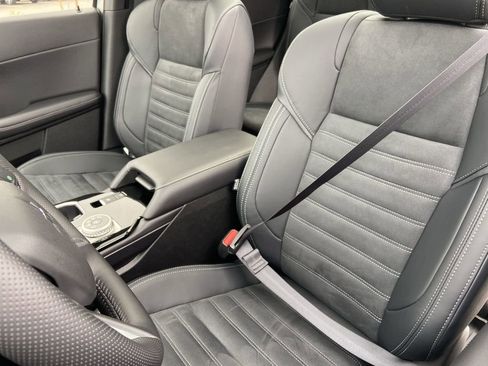 New 2026 Mitsubishi Outlander SE FWD image 16