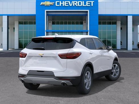 New 2026 Chevrolet Blazer LT w/ LPO, Floor Liner Package FWD image 4