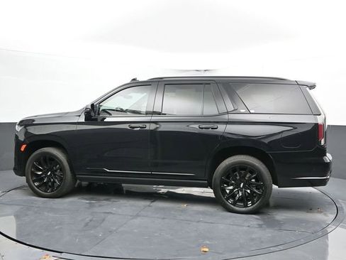 Used 2024 Cadillac Escalade Sport Platinum w/ LPO, ONYX Package image 7