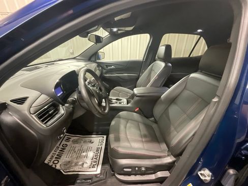 Used 2022 Chevrolet Equinox RS w/ Infotainment Package AWD/4WD image 9