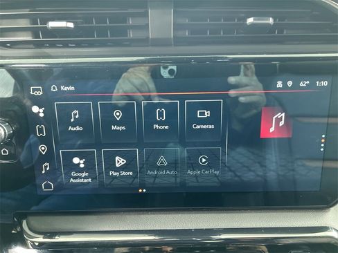 Used 2024 GMC Sierra 2500 AT4 w/ Technology Package image 14