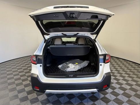 Used 2025 Subaru Outback Limited image 46