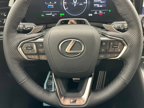New 2026 Lexus TX 500h AWD image 29