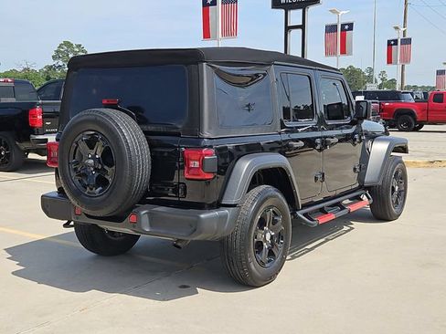 Used 2022 Jeep Wrangler Unlimited Sport AWD/4WD image 5