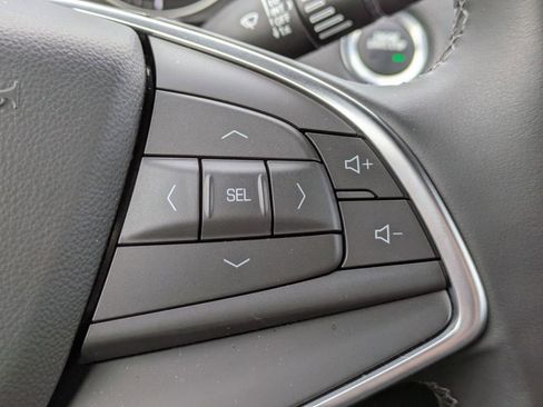 Certified 2025 Cadillac XT5 Luxury image 30