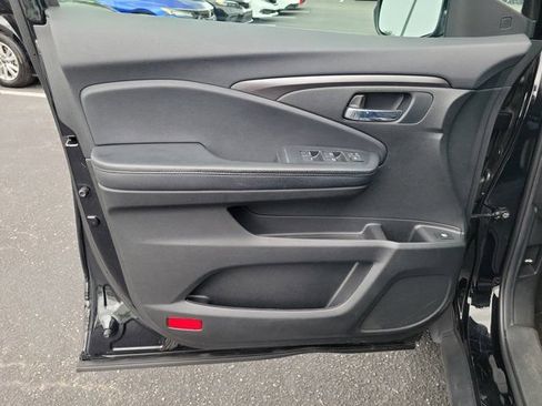 Used 2022 Honda Pilot Sport image 15