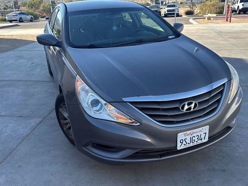 Used 2012 Hyundai Sonata GLS w/ Popular Equipment Pkg FWD image 3