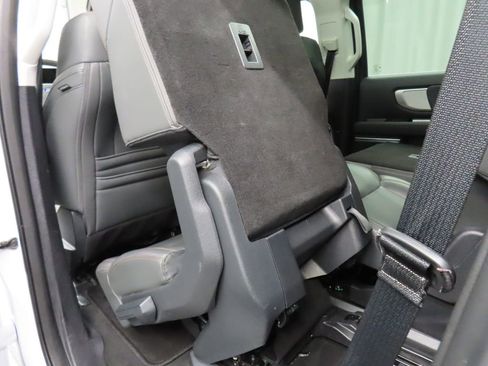 Used 2025 Ford Expedition Active image 70