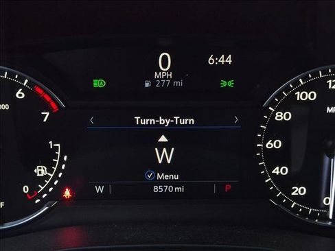 Used 2025 Cadillac XT6 Luxury FWD image 18