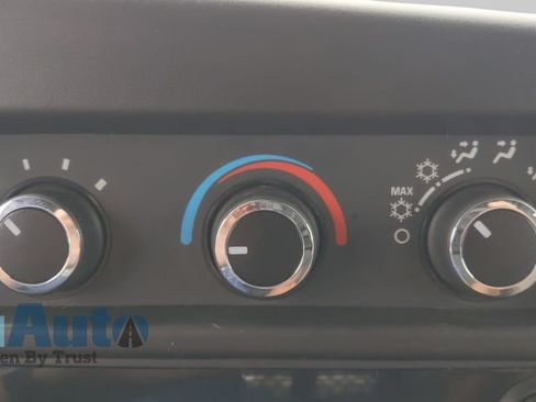 Used 2019 Chevrolet Express 3500 Extended w/ Driver Convenience Package RWD image 29