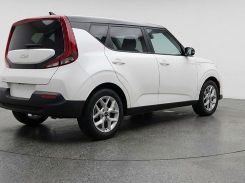 Used 2025 Kia Soul LX w/ LX Technology Package image 9