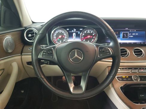 Used 2018 Mercedes-Benz E 400 4MATIC Wagon image 16