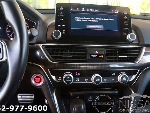 Used 2022 Honda Accord Sport image 17