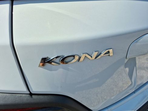 Used 2019 Hyundai Kona SE FWD image 13