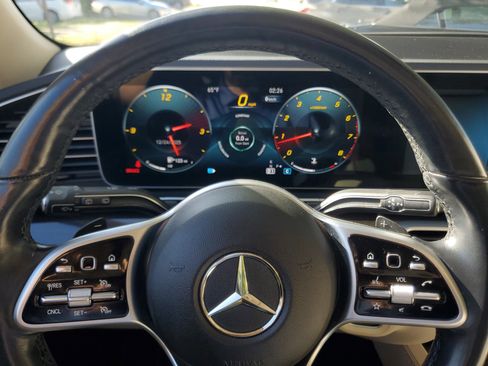 Used 2022 Mercedes-Benz GLE 350 w/ 3rd Row Seat Package image 20