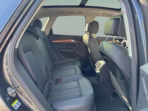 Used 2021 Audi Q5 Premium Plus AWD/4WD image 30