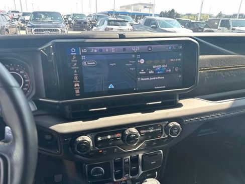 Used 2025 Jeep Wrangler Unlimited Rubicon 392 AWD/4WD image 14