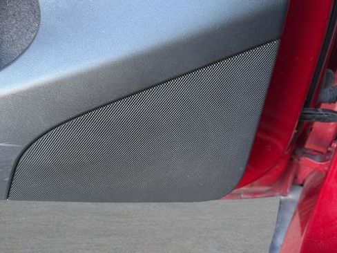 Used 2023 Tesla Model Y Performance image 11