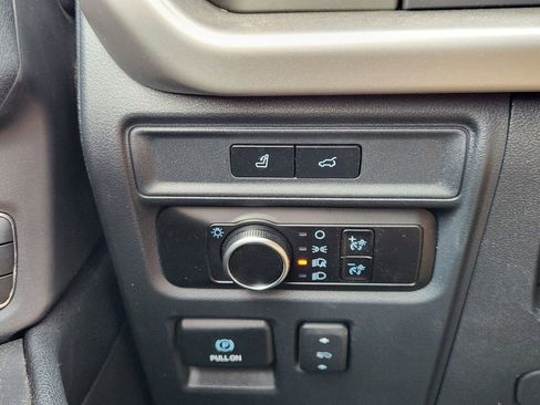 Used 2023 Ford Expedition Max XLT image 21