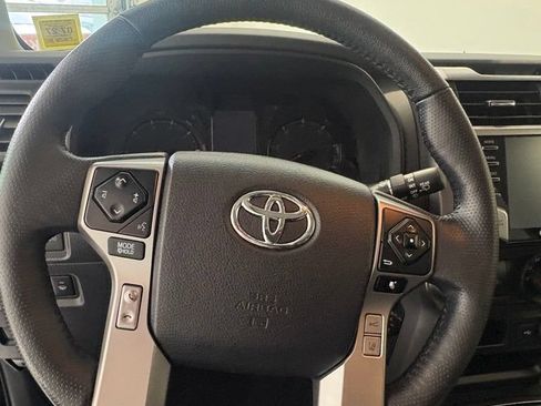 Used 2023 Toyota 4Runner SR5 Premium w/ Moonroof Package RWD image 19
